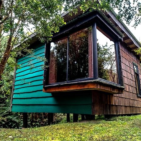 Hostal & Cabanas Luna Del Sur Cucao ภายนอก รูปภาพ