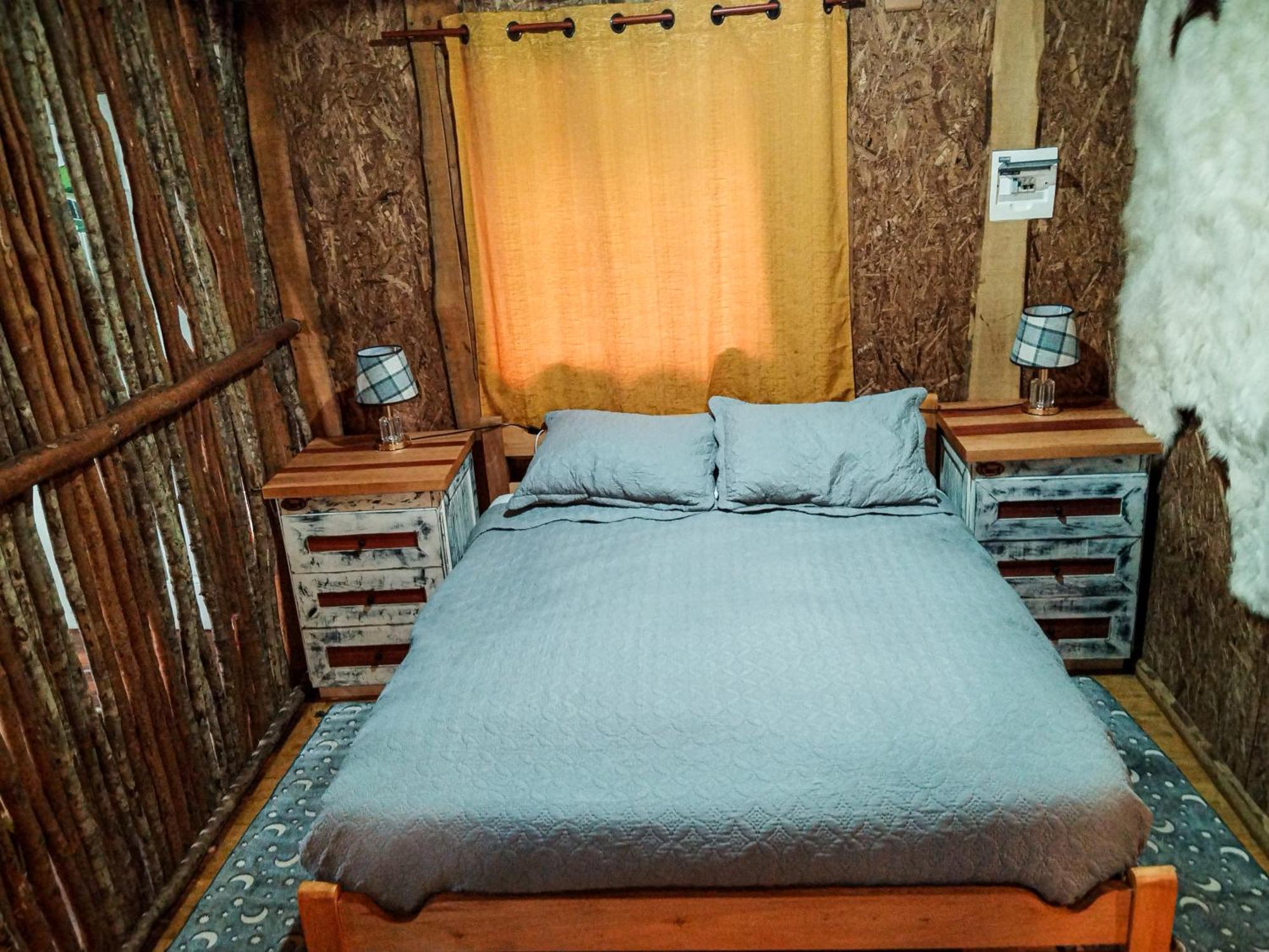 Hostal & Cabanas Luna Del Sur Cucao ภายนอก รูปภาพ